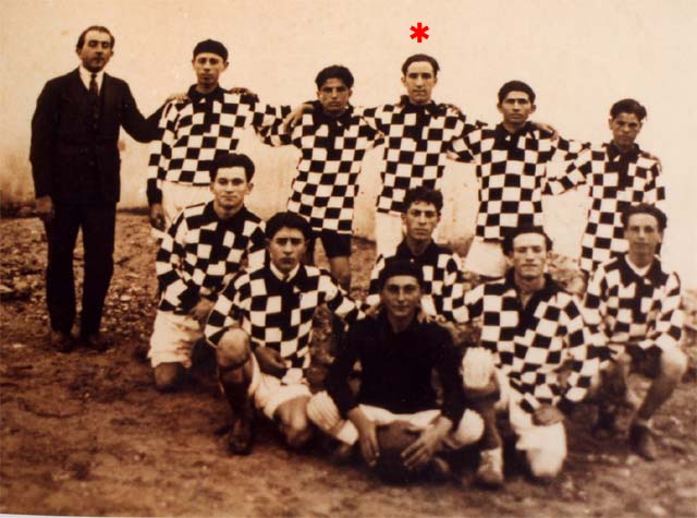 Helenio Herrera in the Roches Noires Casablanca team, 1929
